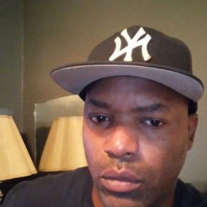 Meet your Posher, Carlos